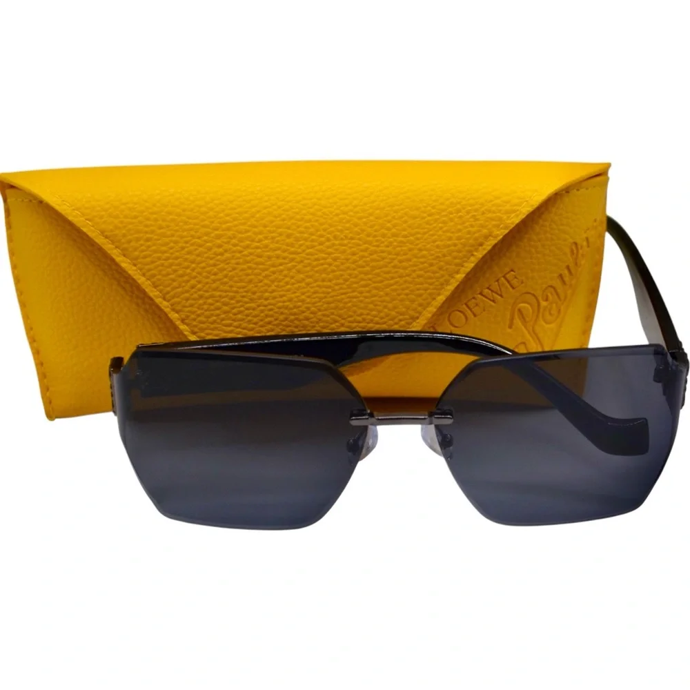 Loewe Women’s Oversized Rimless Sunglasses | Gunmetal & Black | Gray Lens | New - Picture 14 of 16